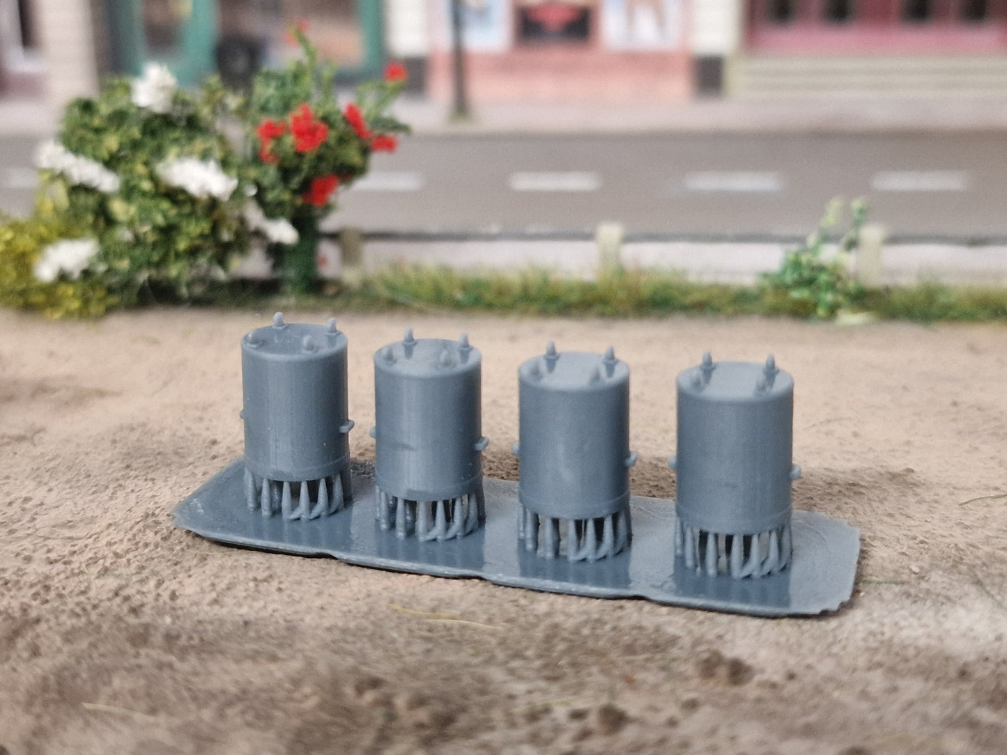 N Gauge Galvanised Industrial Round  Bins X4 3d Printed