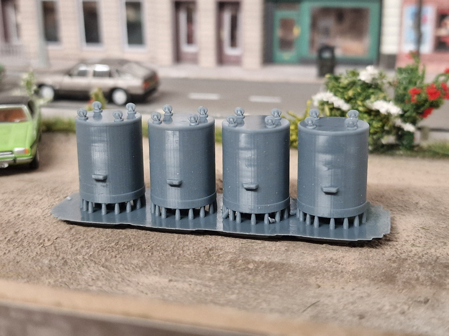 OO gauge Galvanised Industrial Round Bins