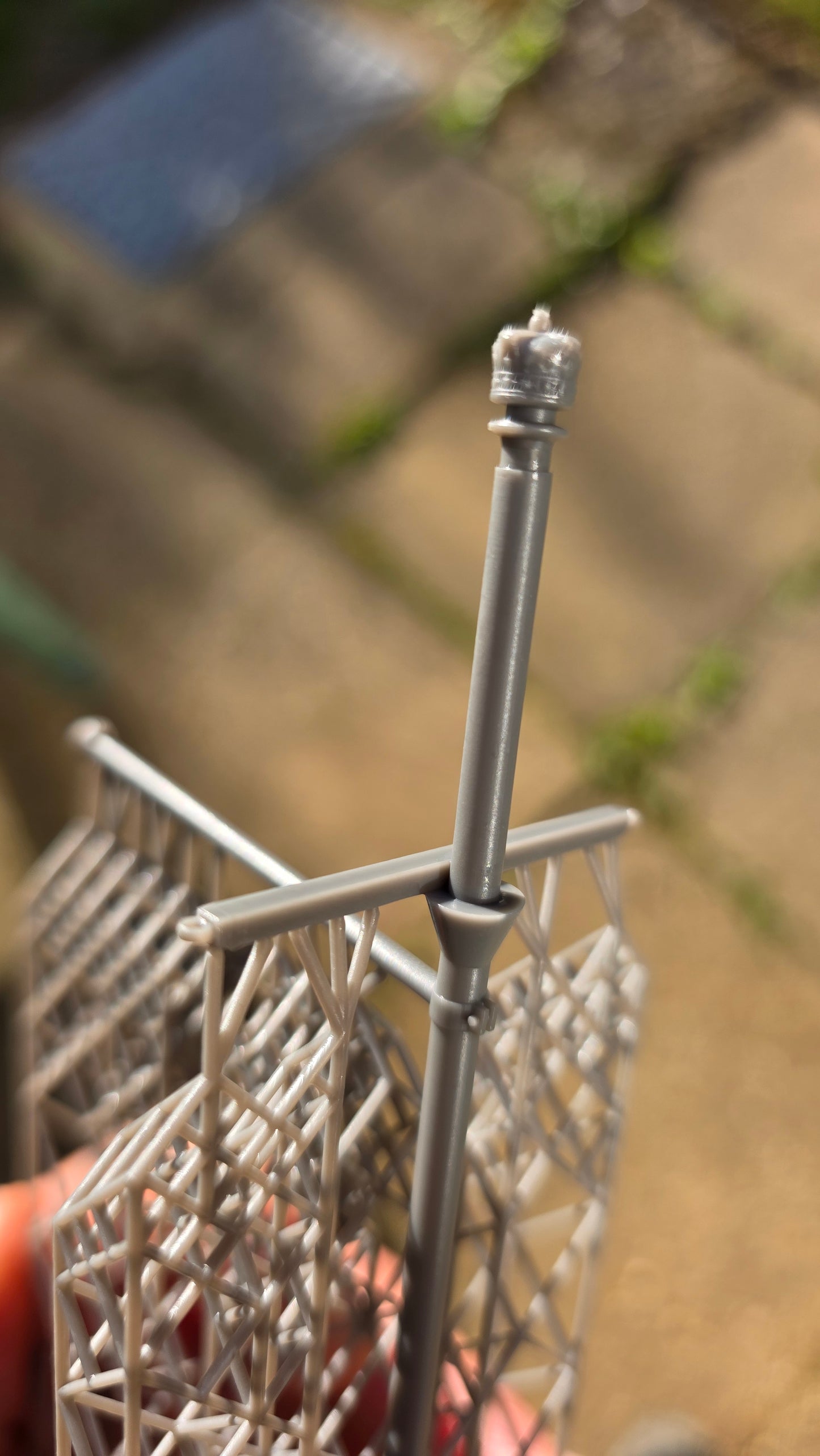 O Gauge  royal flag poles Unpainted