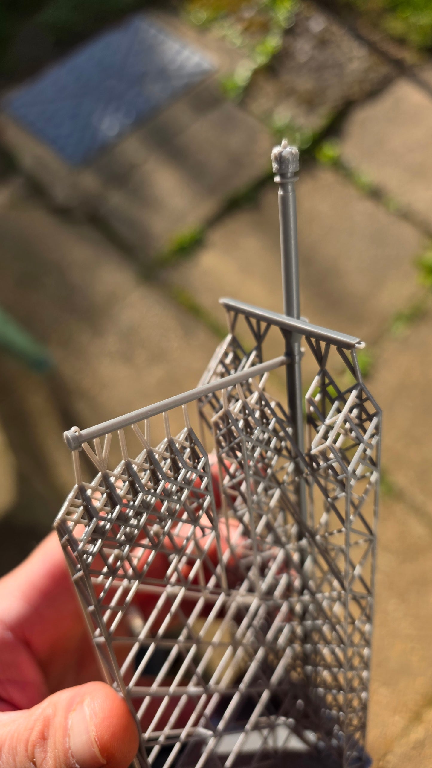 O Gauge  royal flag poles Unpainted