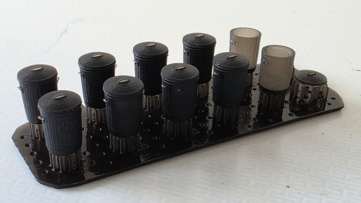 oo gauge metal rubbish dustbins