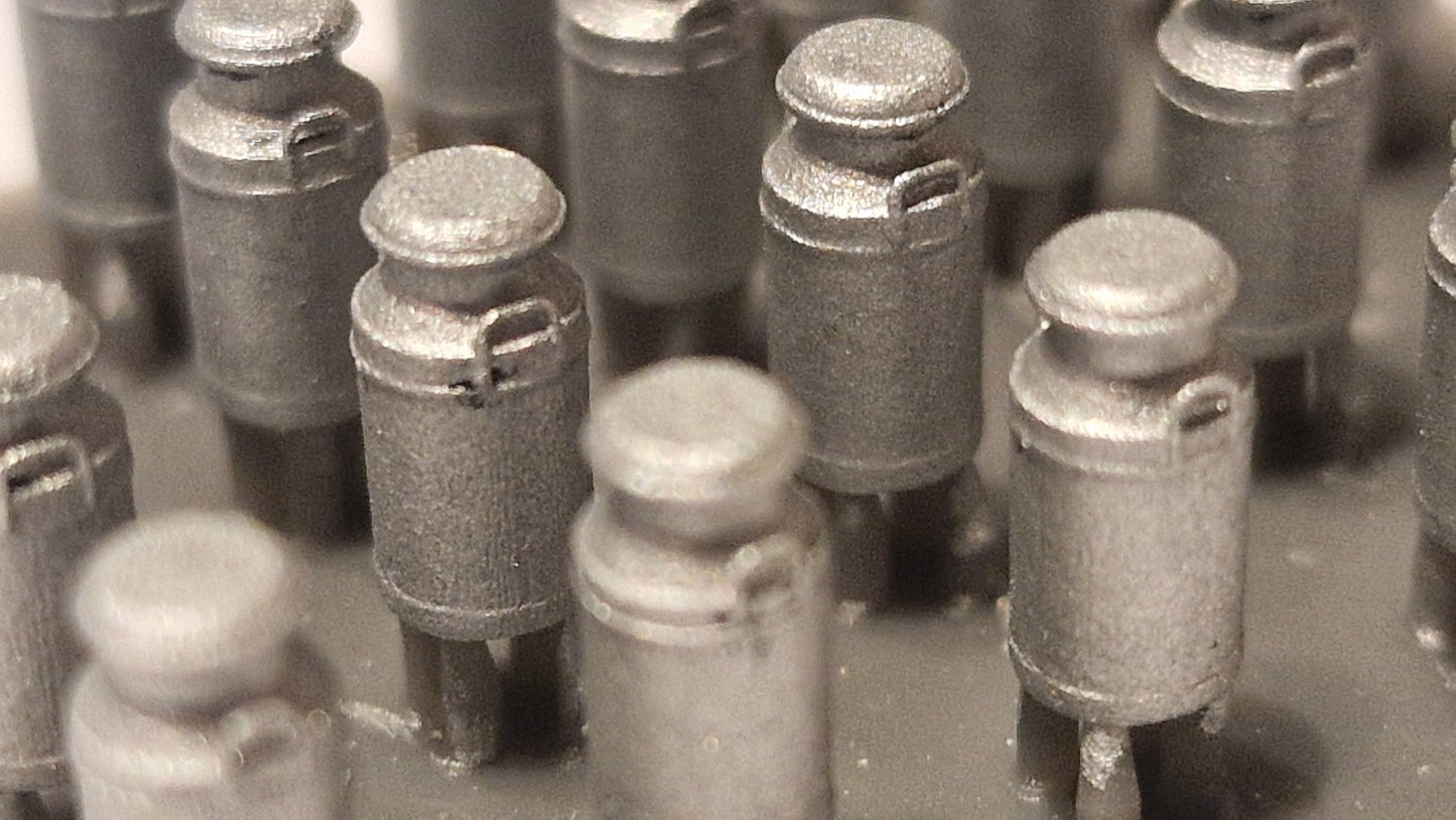 OO Gauge Milk Churns