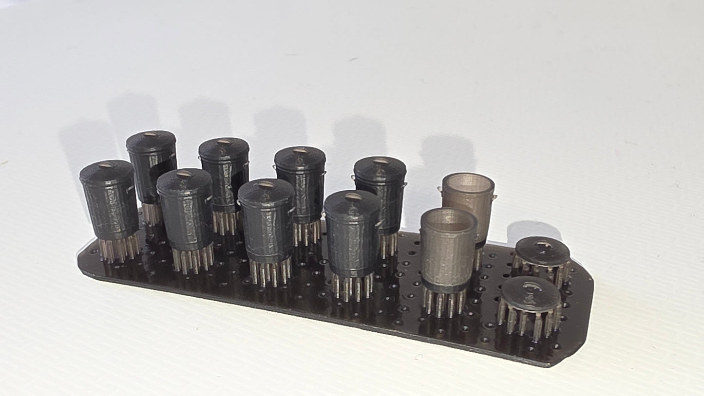 oo gauge metal rubbish dustbins